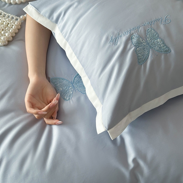 91家纺网 家纺一手货源 找家纺 简纯主义 2025秋冬新款A类100支全棉贡缎长绒棉蕾丝绣花四件套-琉璃蝴蝶 琉璃蝴蝶蓝