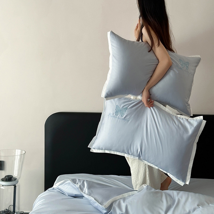 91家纺网 家纺一手货源 找家纺 简纯主义 2025秋冬新款A类100支全棉贡缎长绒棉蕾丝绣花四件套-琉璃蝴蝶 琉璃蝴蝶蓝