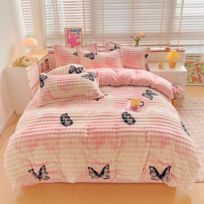 91家纺网 家纺一手货源 找家纺 居易简 2025秋冬新款牛奶绒泡泡绒印花卡通花卉兔毛单被套三件套四件套 蝴蝶-粉