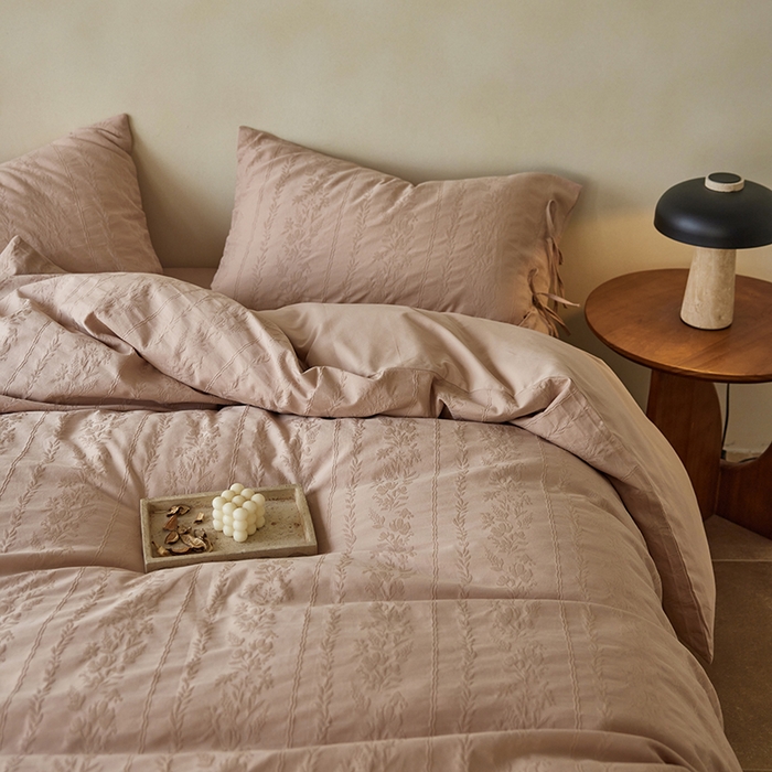 91家纺网 家纺一手货源 找家纺 （总）简纯主义 2025新款浮雕提花全棉磨毛四件套