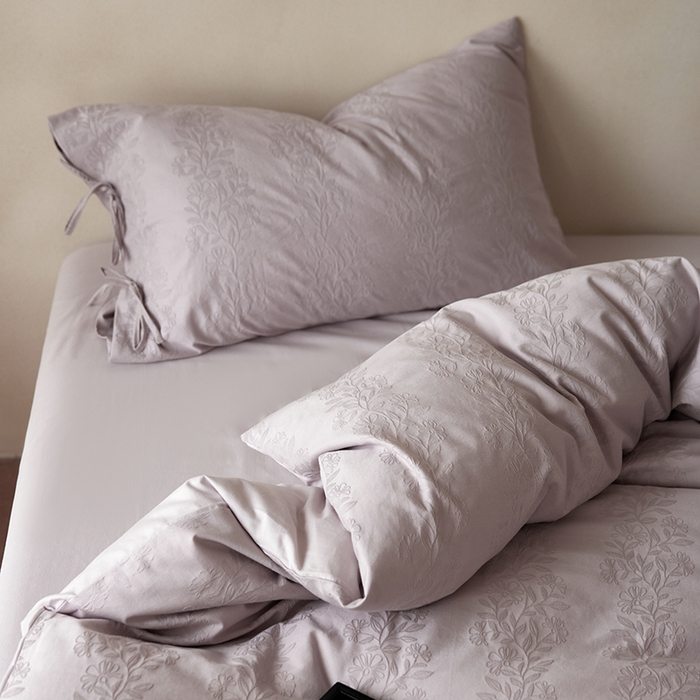 91家纺网 家纺一手货源 找家纺 简纯主义 2025新款浮雕提花全棉磨毛四件套 漫漫紫