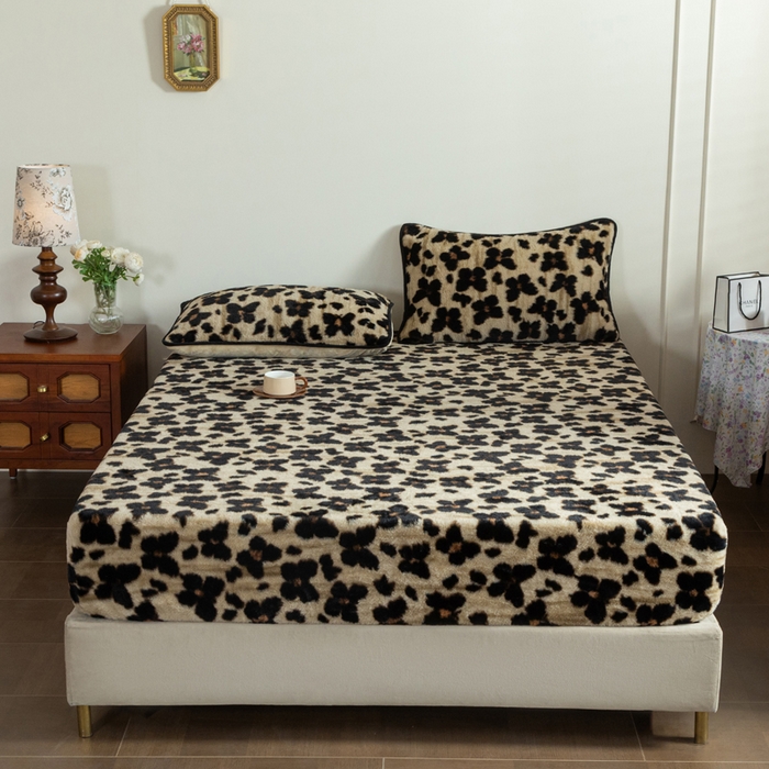 91家纺网 家纺一手货源 找家纺 库里梦家纺 2025直播网红爆款加厚兔兔绒床笠单件床笠单品床笠枕套三件套跨境床笠 蝴蝶梦-咖