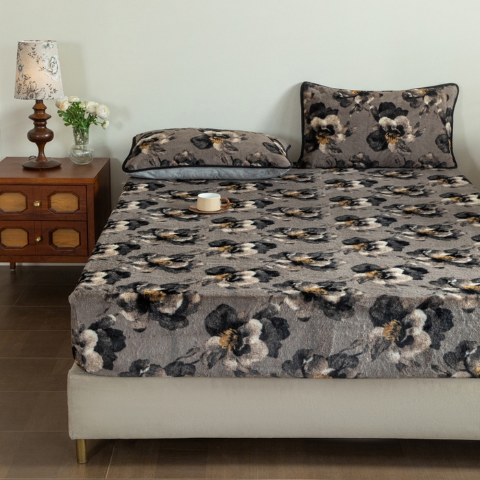 91家纺网 家纺一手货源 找家纺 库里梦家纺 2025直播网红爆款加厚兔兔绒床笠单件床笠单品床笠枕套三件套跨境床笠 百合-灰