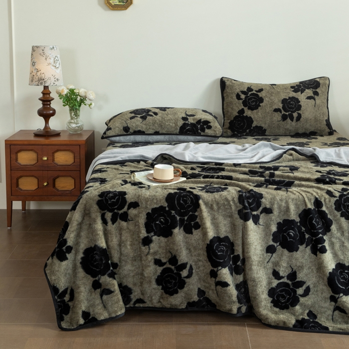 91家纺网 家纺一手货源 找家纺 库里梦家纺 2025直播网红爆款加厚兔兔绒床笠单件床笠单品床笠枕套三件套跨境床笠 黑玫瑰-灰