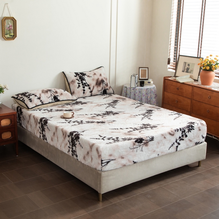 91家纺网 家纺一手货源 找家纺 库里梦家纺 2025直播网红爆款加厚兔兔绒床笠单件床笠单品床笠枕套三件套跨境床笠 诛仙草-粉