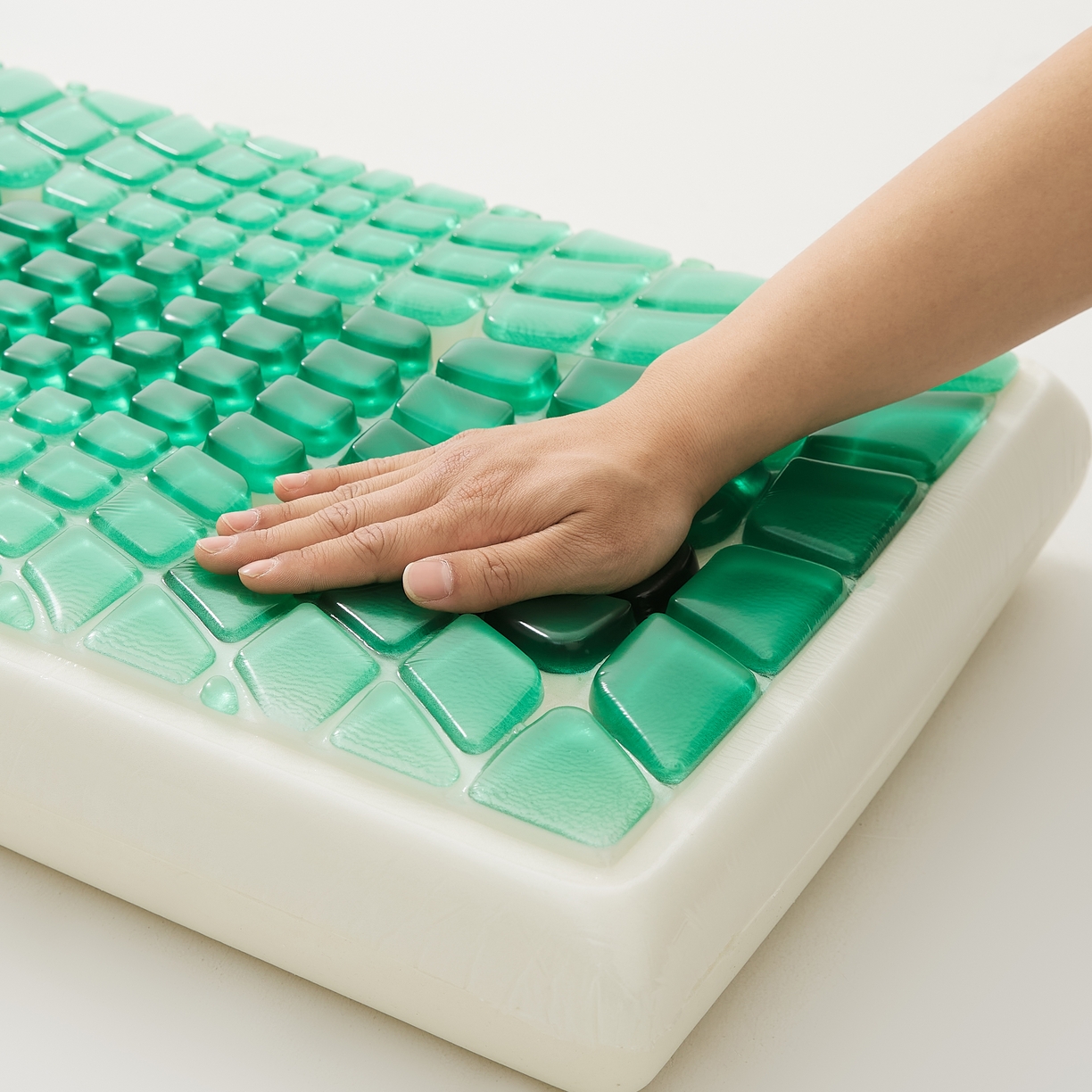 91家纺网 家纺一手货源 找家纺 （总）境月枕芯坊 2025新款精奢睡神凝胶枕 枕头枕芯