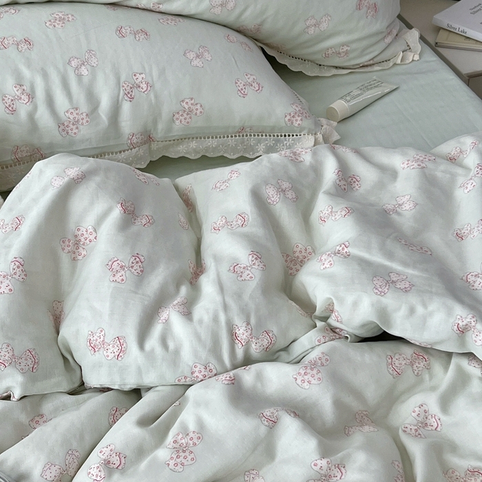 91家纺网 家纺一手货源 找家纺 荣轩2025新款全棉双层纱镂空花边工艺款四件套（铺床版）初见芭蕾