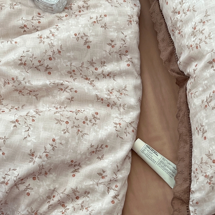 91家纺网 家纺一手货源 找家纺 荣轩2025新款全棉双层纱镂空花边工艺款四件套（铺床版）秋意浓