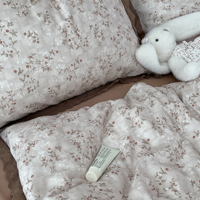 91家纺网 家纺一手货源 找家纺 荣轩2025新款全棉双层纱镂空花边工艺款四件套（铺床版）秋意浓