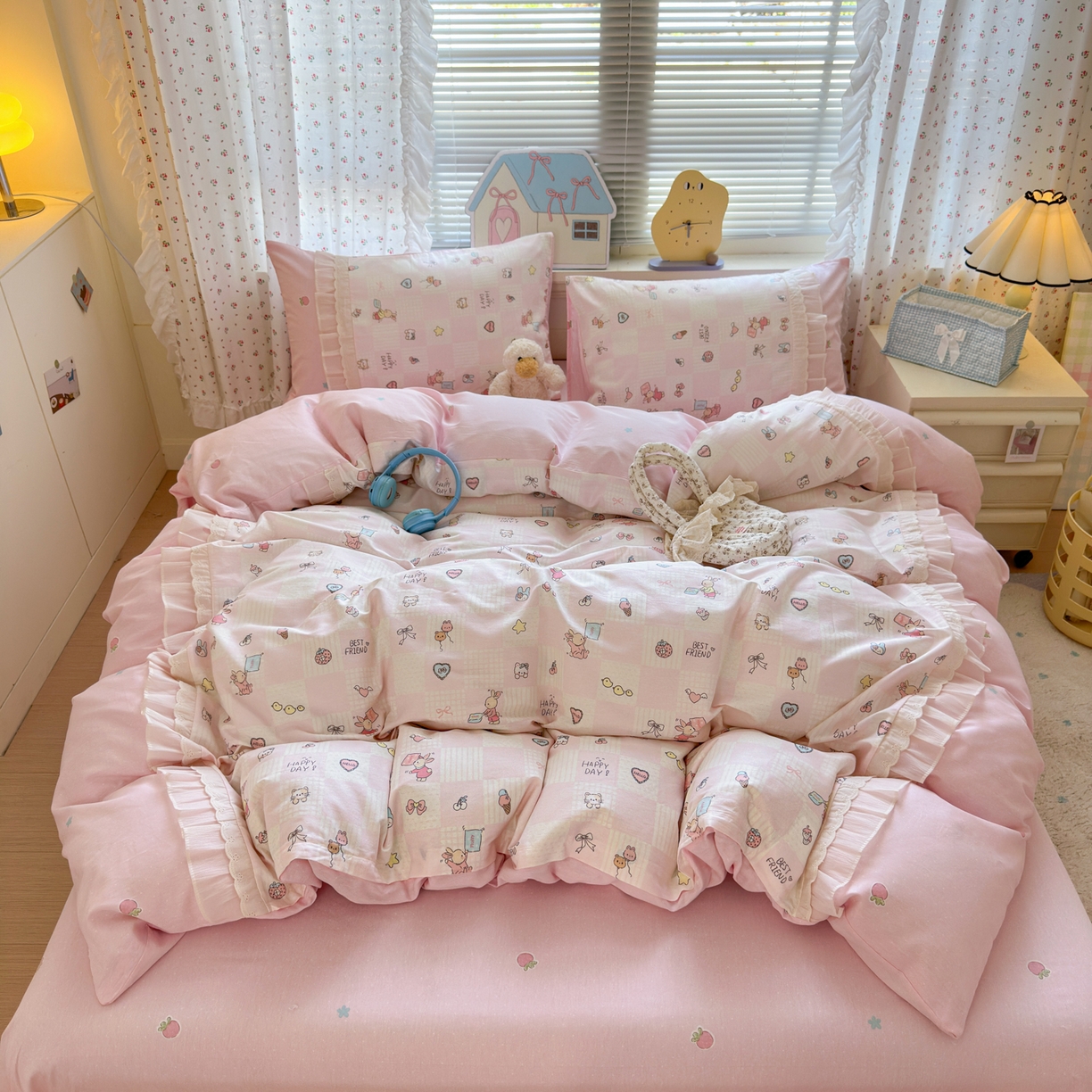 91家纺网 家纺一手货源 找家纺 （总）女子家纺 2025新款小清新全棉纯棉拼接工艺四件套