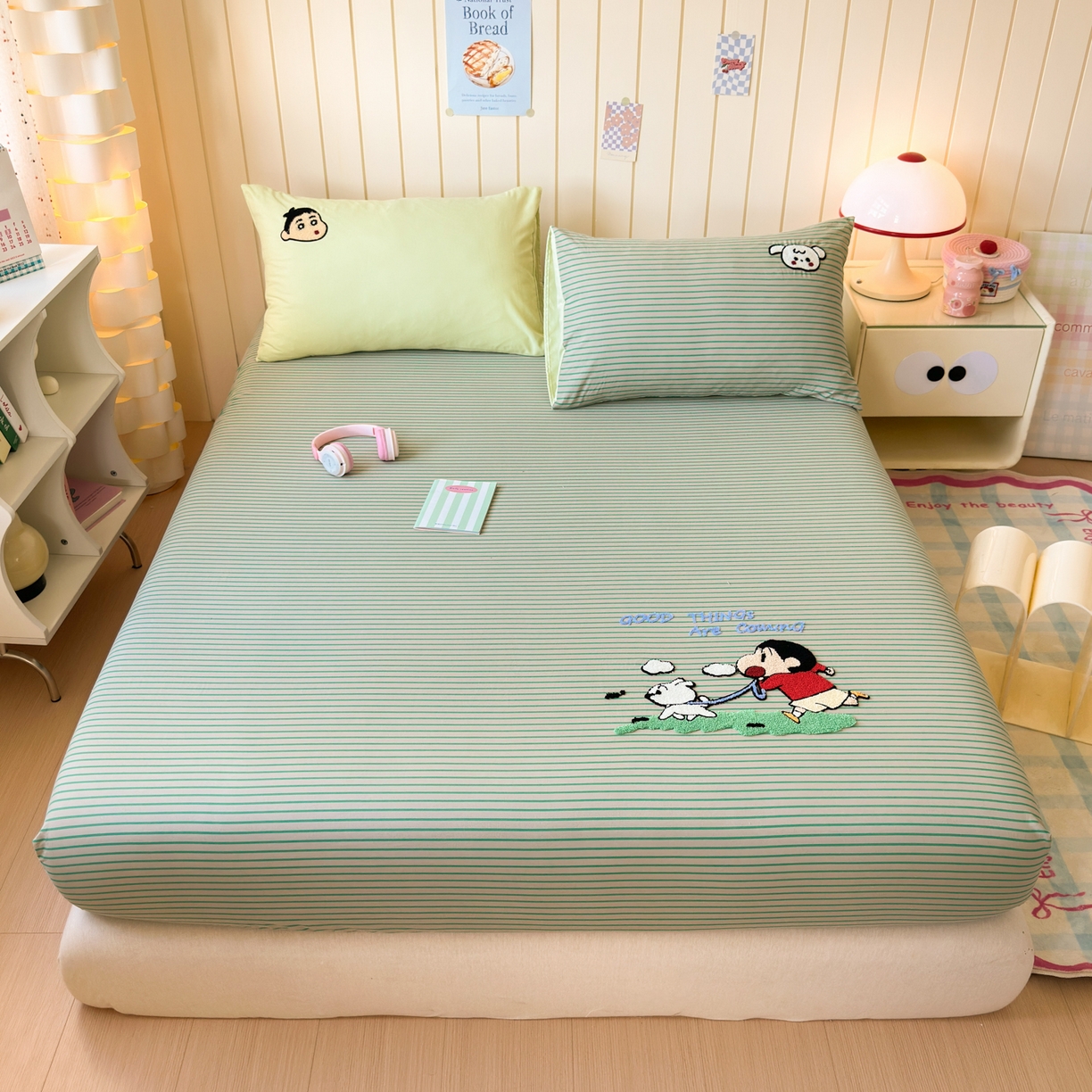 91家纺网 家纺一手货源 找家纺 一霖家纺 2025新款高克重云朵棉毛巾绣床笠 小红书热推 床笠款毛巾绣-小新与小白