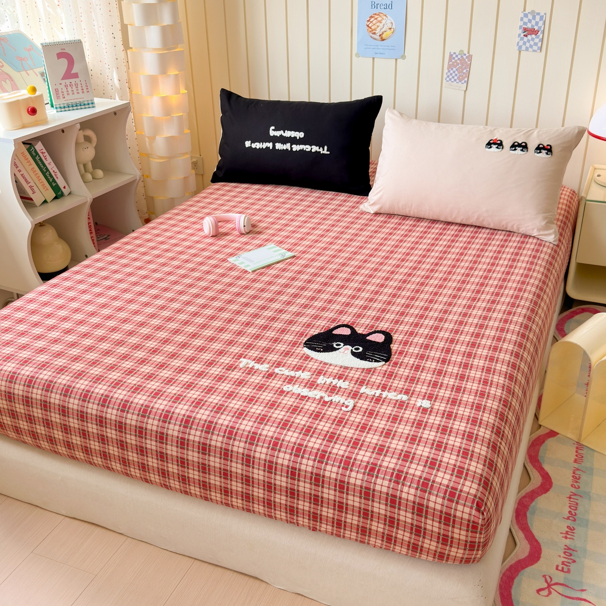 91家纺网 家纺一手货源 找家纺 一霖家纺 2025新款高克重云朵棉毛巾绣床笠 小红书热推 床笠款毛巾绣-大脸猫