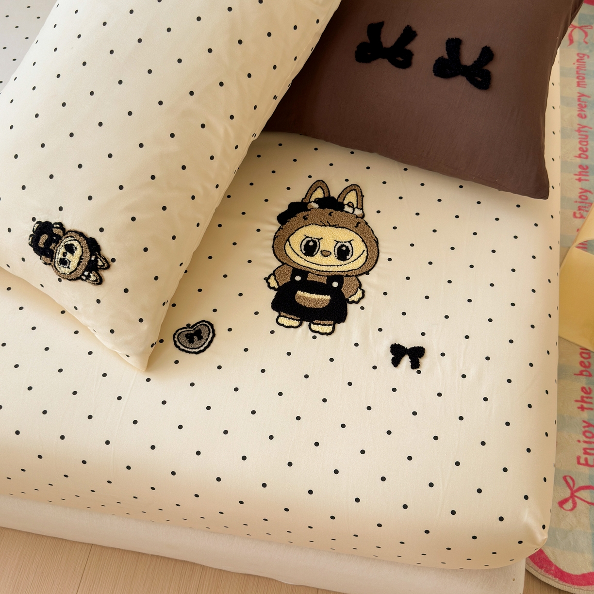 91家纺网 家纺一手货源 找家纺 一霖家纺 2025新款高克重云朵棉毛巾绣床笠 小红书热推 床笠款毛巾绣-精灵布布