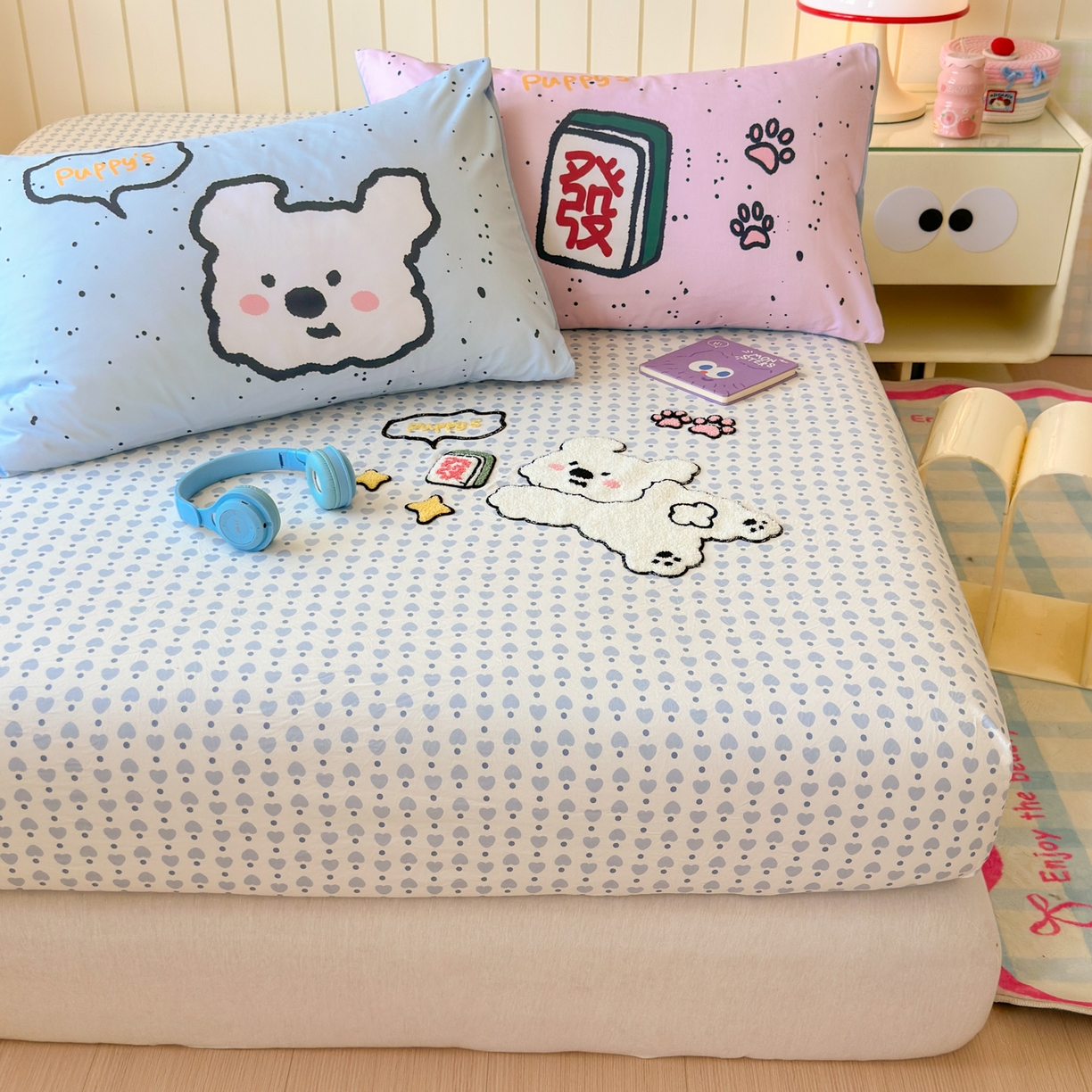 91家纺网 家纺一手货源 找家纺 一霖家纺 2025新款高克重云朵棉毛巾绣床笠 小红书热推 床笠款毛巾绣-麻将小狗