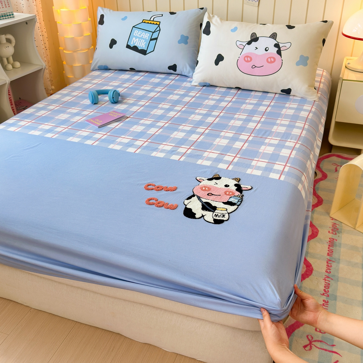 91家纺网 家纺一手货源 找家纺 一霖家纺 2025新款高克重云朵棉毛巾绣床笠 小红书热推 床笠款毛巾绣-牛杯杯