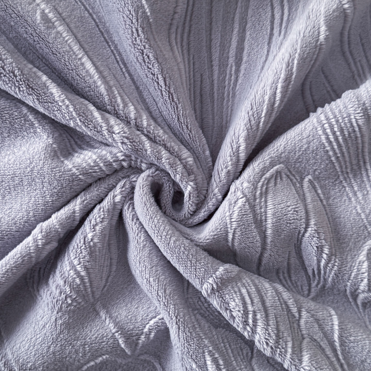 91家纺网 家纺一手货源 找家纺 绘萱家居 2025新款新品爆款高密消光织带花边款雕花牛奶绒四件套 艾薇儿-紫