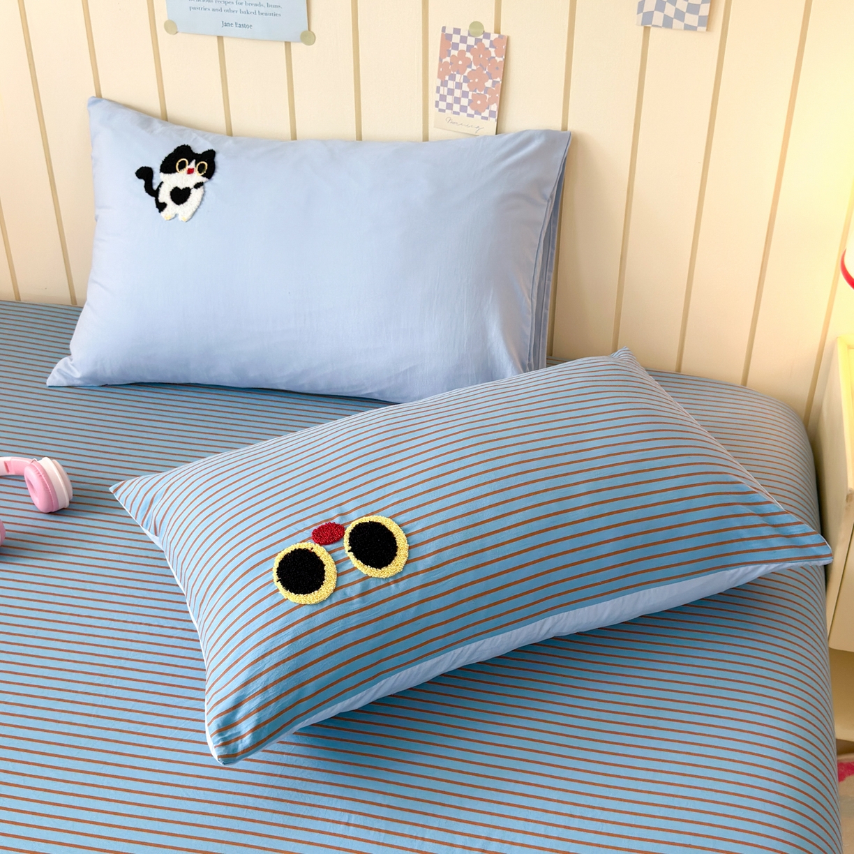 91家纺网 家纺一手货源 找家纺 一霖家纺 2025新款高克重云朵棉毛巾绣床笠 小红书热推 床笠款毛巾绣-小黑猫