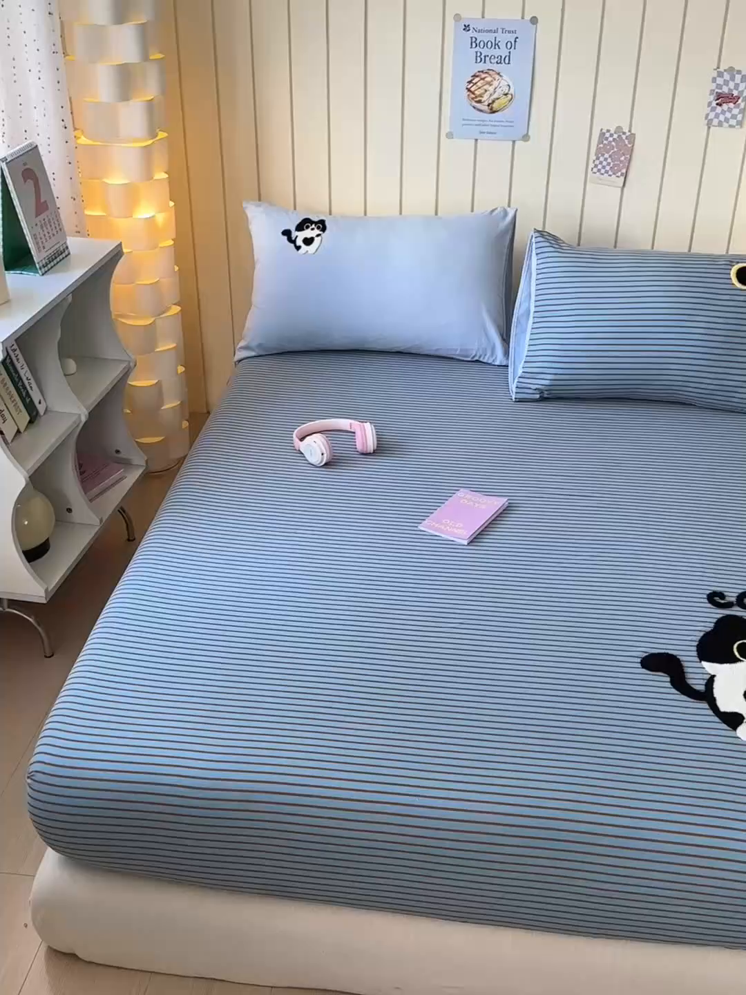 91家纺网 家纺一手货源 找家纺 一霖家纺 2025新款高克重云朵棉毛巾绣床笠 小红书热推 床笠款毛巾绣-小黑猫