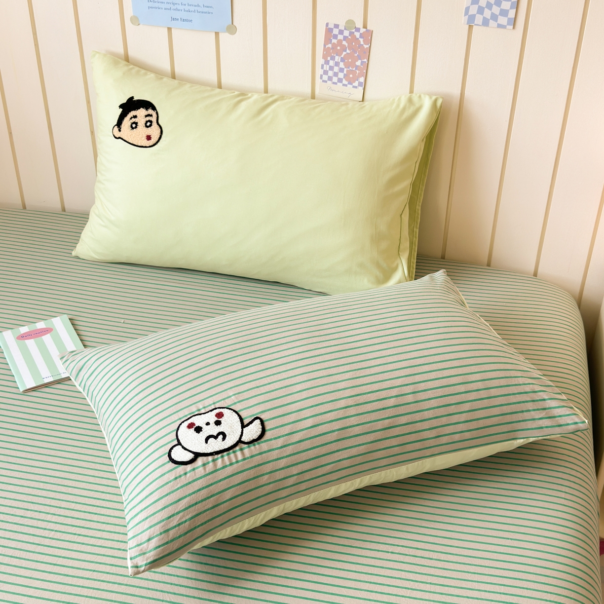 91家纺网 家纺一手货源 找家纺 一霖家纺 2025新款高克重云朵棉毛巾绣床笠 小红书热推 床笠款毛巾绣-小新与小白