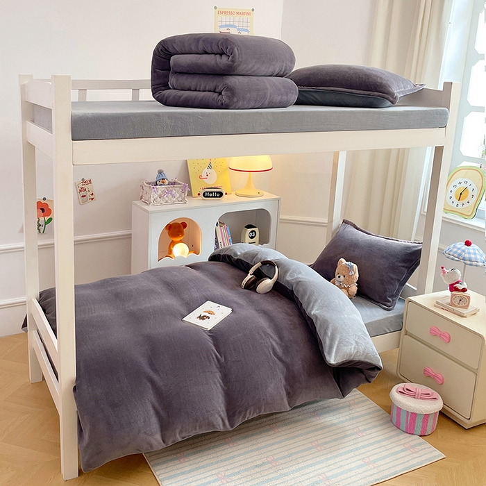 91家纺网 家纺一手货源 找家纺 （总）锦润家纺 2025新款亲肤舒适牛奶绒三件套学生三件套上下铺三件套宿舍三件套