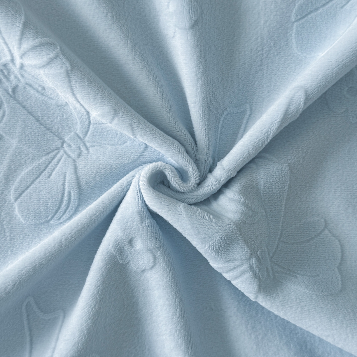 91家纺网 家纺一手货源 找家纺 绘萱家居 2025新款新品爆款高密消光织带花边款雕花牛奶绒四件套 薇薇安-兰