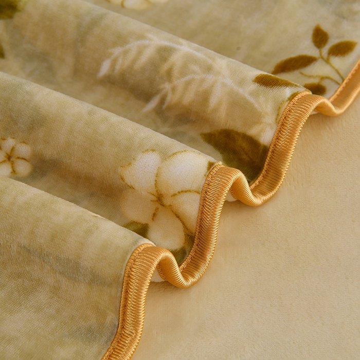 91家纺网 家纺一手货源 找家纺 诺梵家纺 2025新款8斤加厚保暖金貂绒牛奶绒印花四件套 花枝如梦