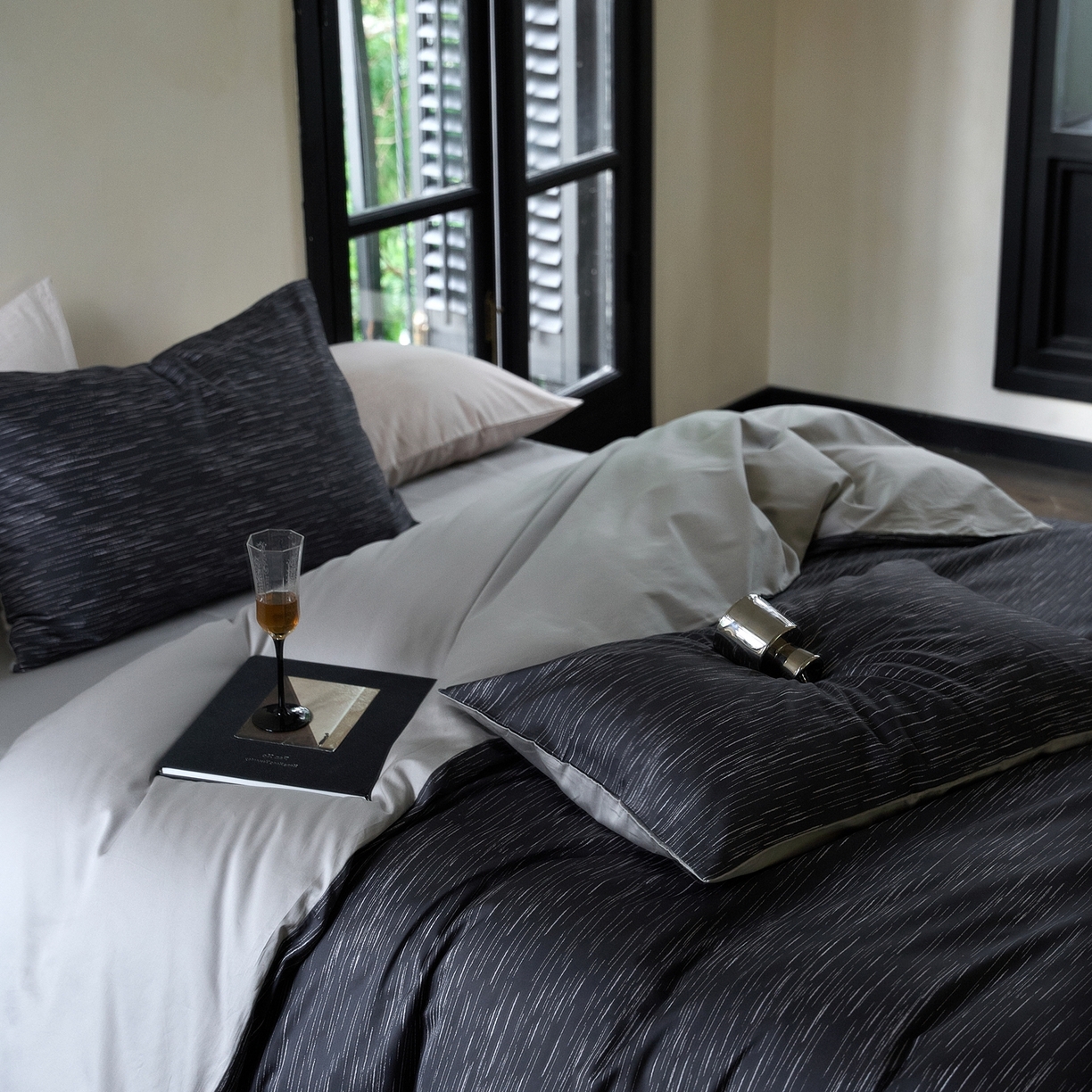 91家纺网 家纺一手货源 找家纺 ONE TWO ONE 1212025新款高端贡缎高支高密数码印花四件套-星河 星河-铭朗灰