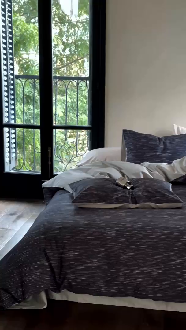 91家纺网 家纺一手货源 找家纺 ONE TWO ONE 1212025新款高端贡缎高支高密数码印花四件套-星河 星河-铭朗灰