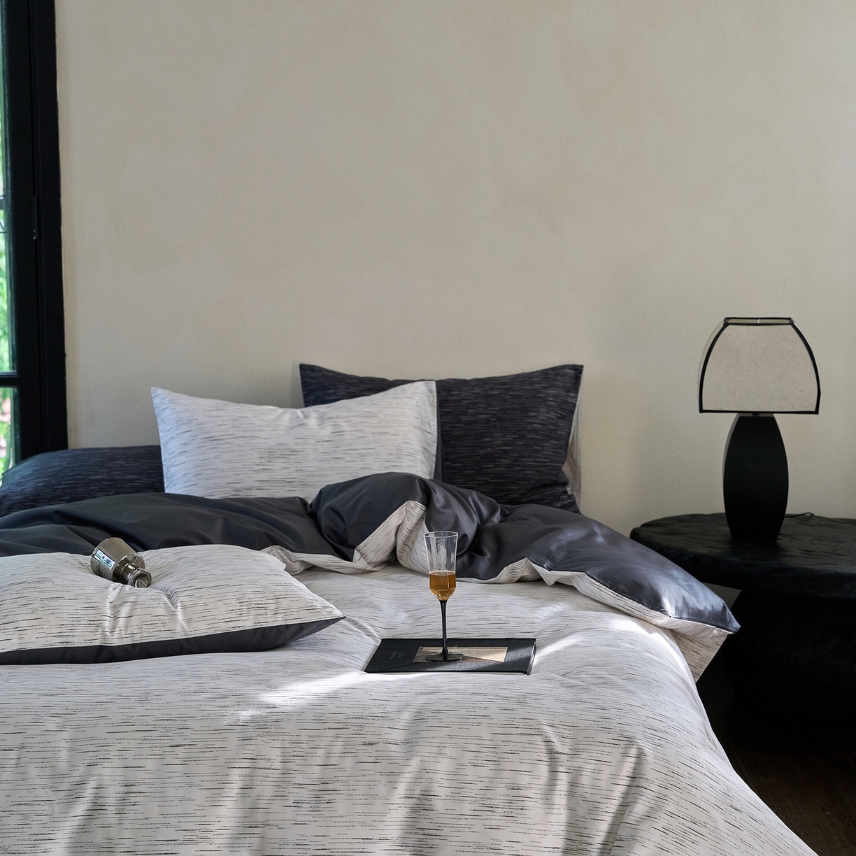 91家纺网 家纺一手货源 找家纺 ONE TWO ONE 1212025新款高端贡缎高支高密数码印花四件套-星河 星河-清茶灰