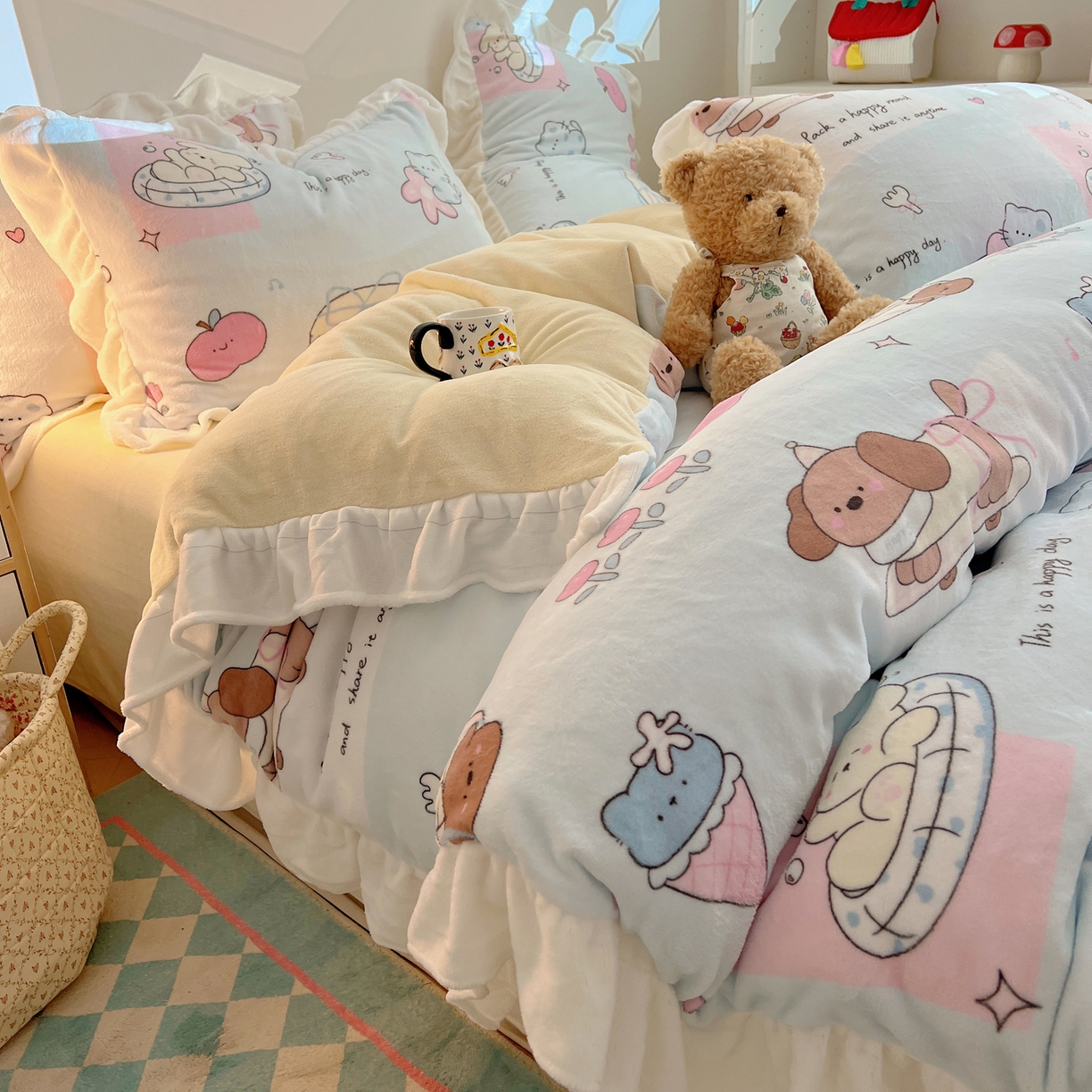 91家纺网 家纺一手货源 找家纺 （总）六巷胡同 2025新款韩式博主风花边款INS卡通A类牛奶绒四件套（第一系）