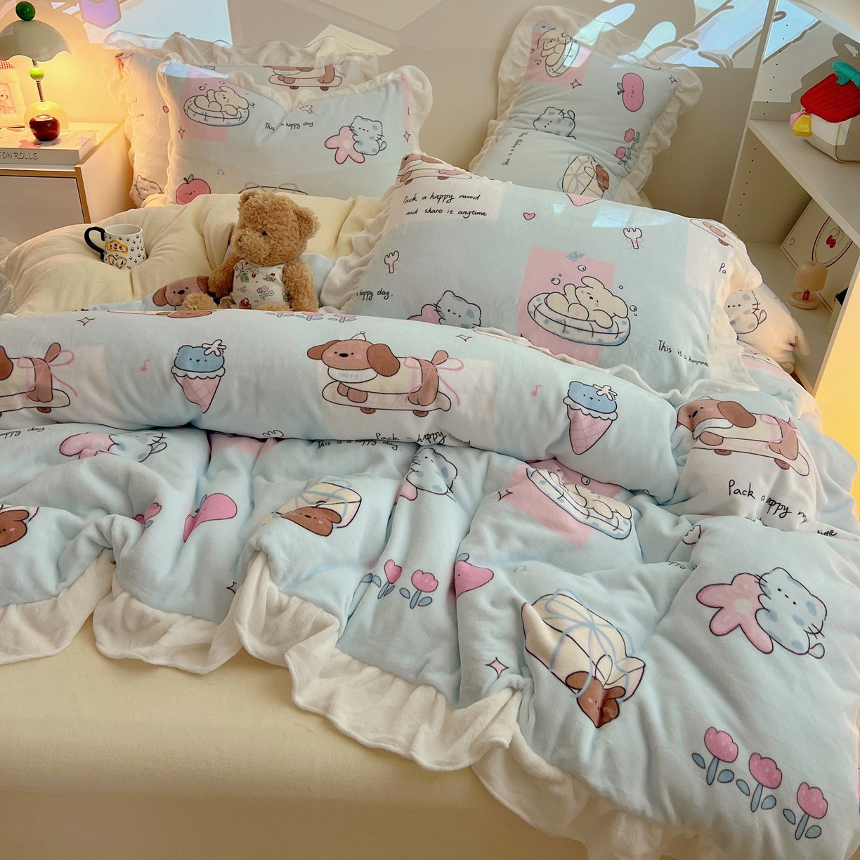 91家纺网 家纺一手货源 找家纺 （总）六巷胡同 2025新款韩式博主风花边款INS卡通A类牛奶绒四件套（第一系）