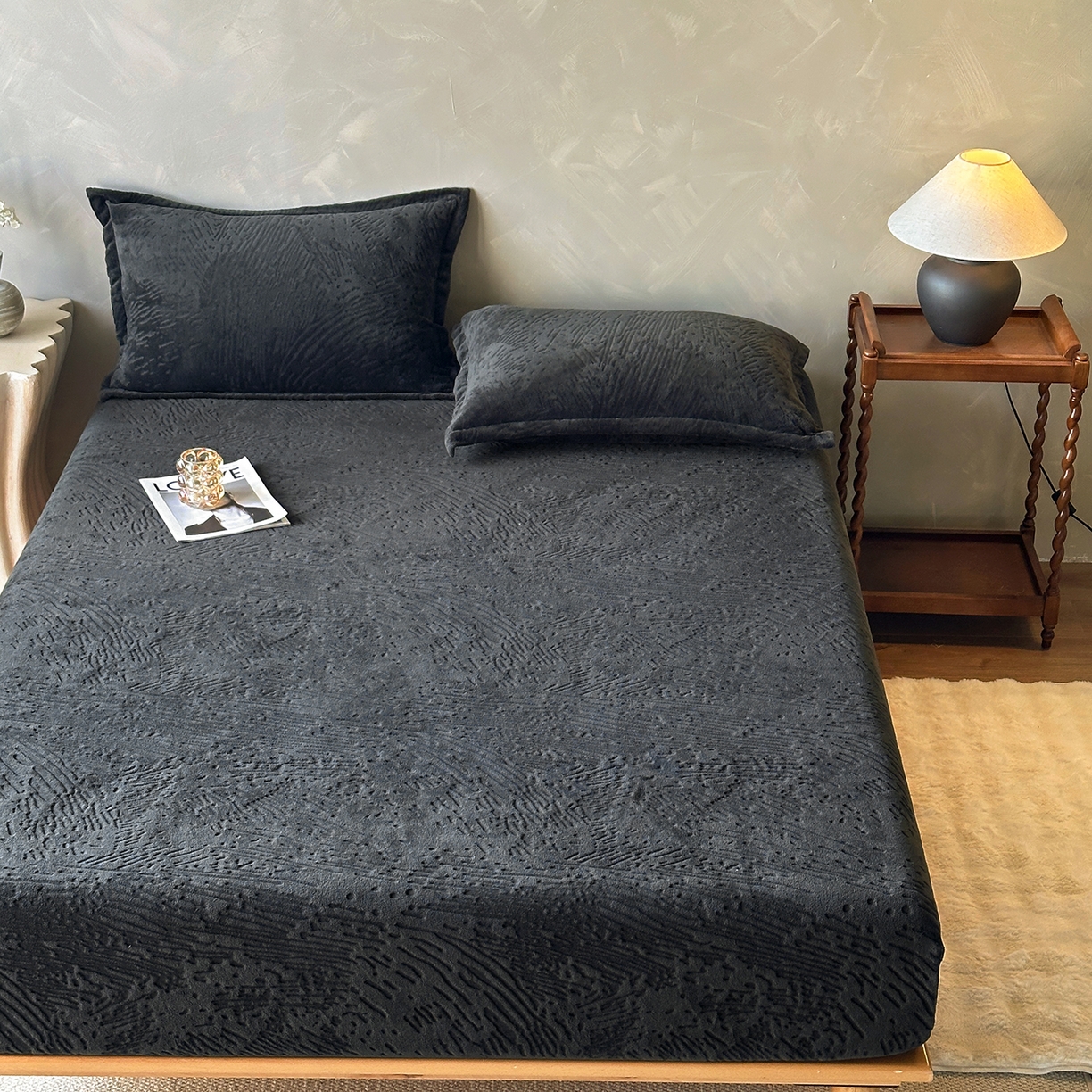 91家纺网 家纺一手货源 找家纺 （总）久云居 2025新款牛奶绒剪花床笠