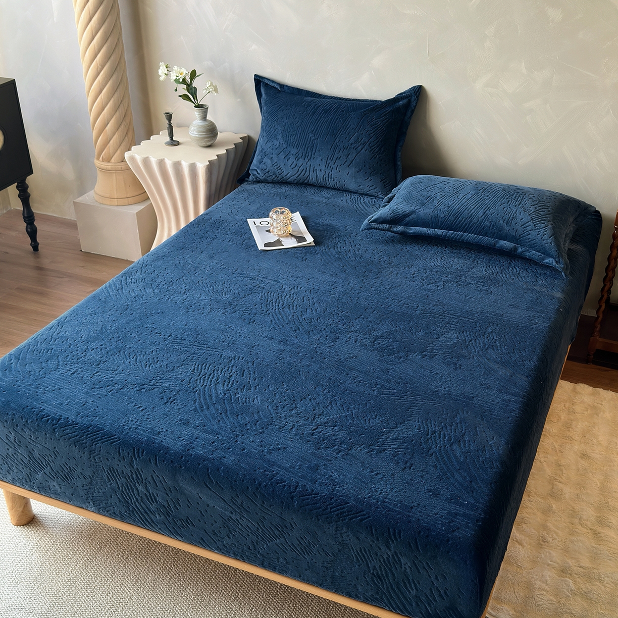 91家纺网 家纺一手货源 找家纺 （总）久云居 2025新款牛奶绒剪花床笠