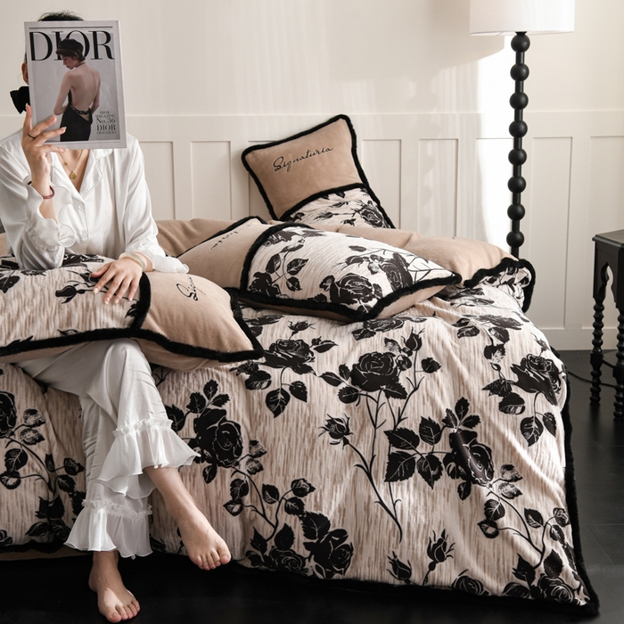 （总）KA家纺 2025新款冬着色烂花兔毛边绣花款牛奶绒四件套