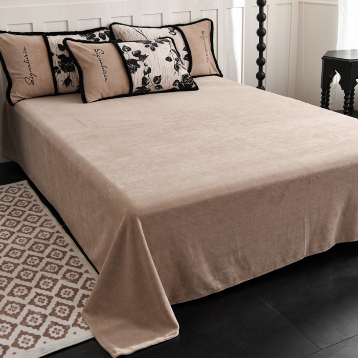 91家纺网 家纺一手货源 找家纺 （总）KA家纺 2025新款冬着色烂花兔毛边绣花款牛奶绒四件套