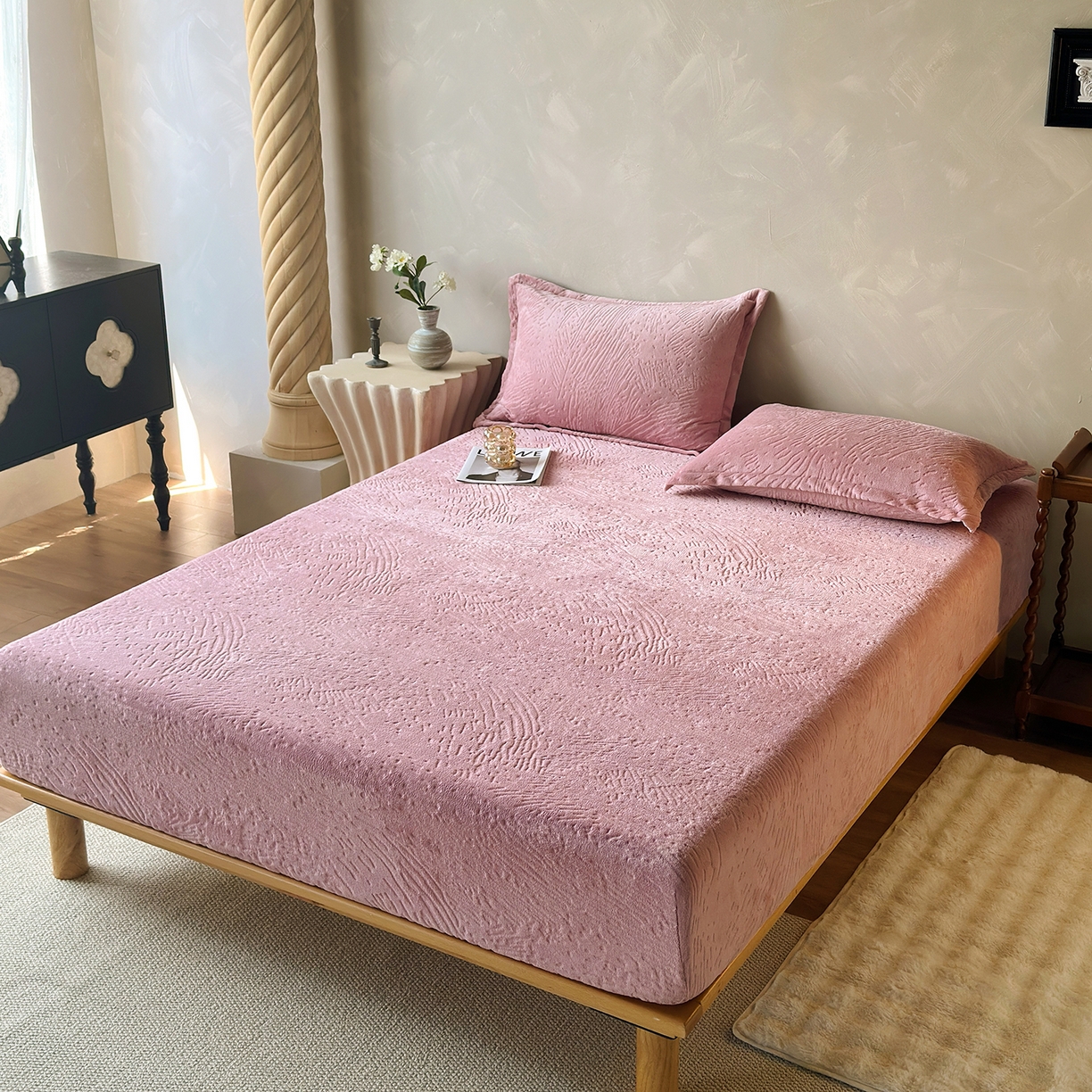 91家纺网 家纺一手货源 找家纺 （总）久云居 2025新款牛奶绒剪花床笠