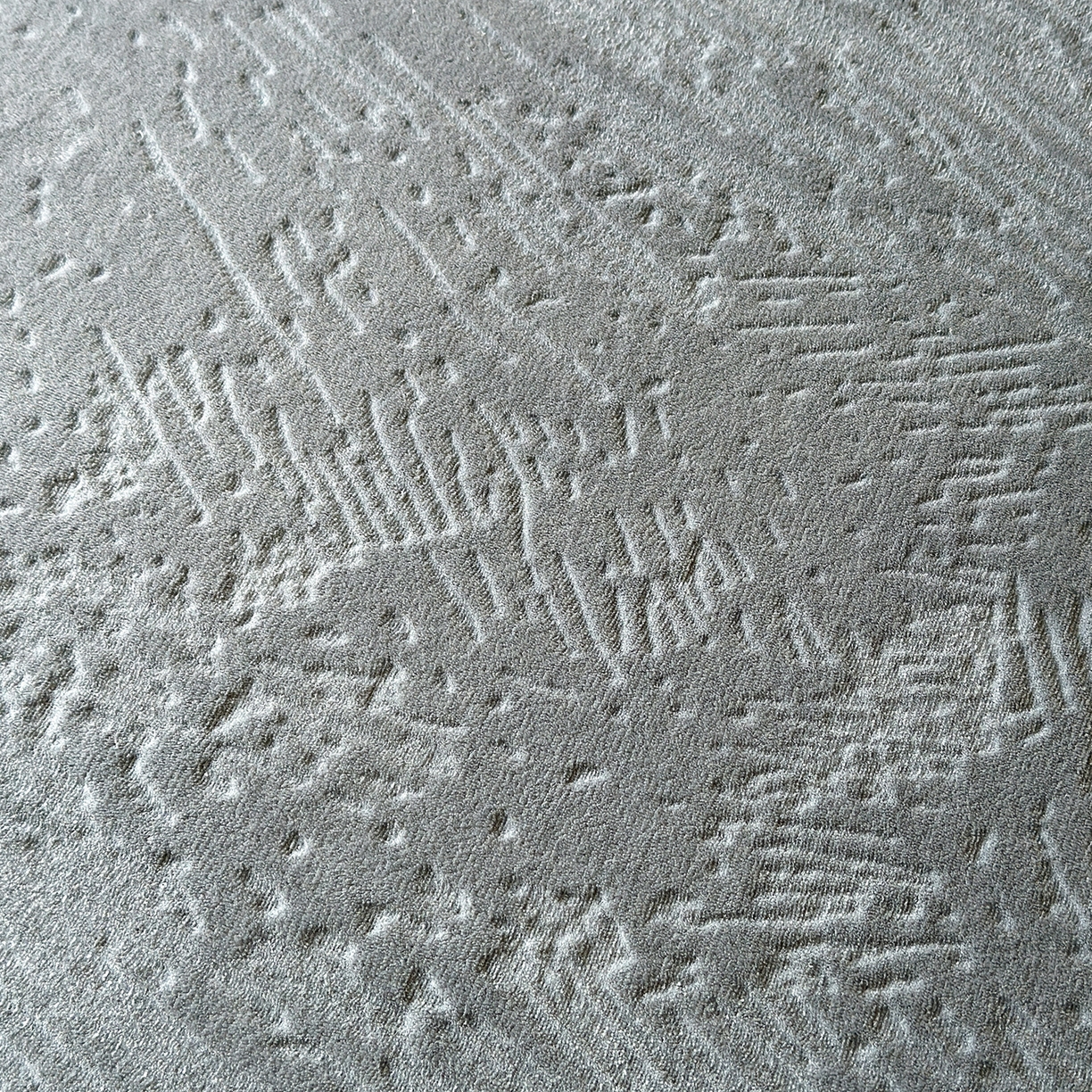 91家纺网 家纺一手货源 找家纺 久云居 2025新款牛奶绒剪花床笠 灰调