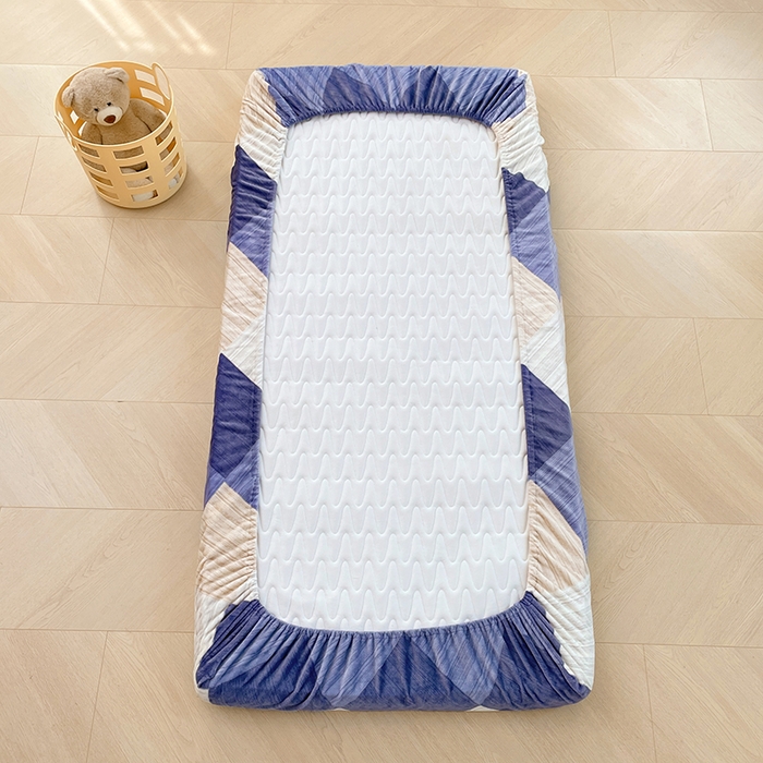 91家纺网 家纺一手货源 找家纺 锦润家纺 2025新款亲肤舒适牛奶绒三件套学生三件套上下铺三件套宿舍三件套 晨晓