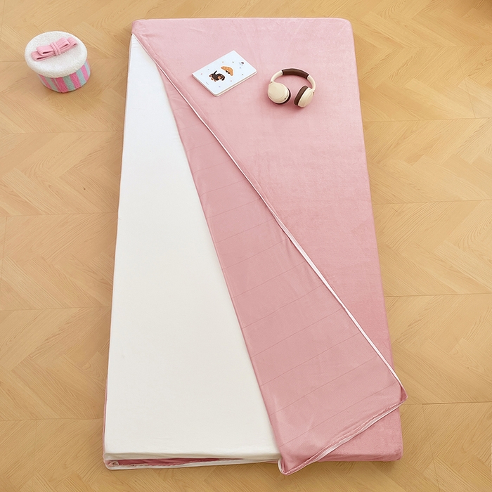 91家纺网 家纺一手货源 找家纺 锦润家纺 2025新款亲肤舒适牛奶绒三件套学生三件套上下铺三件套宿舍三件套 格子蝴蝶结