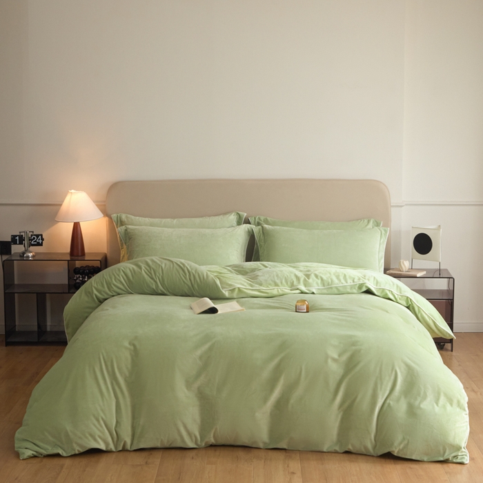 91家纺网 家纺一手货源 找家纺 ONE TWO ONE 121 【婴儿绒四件套】2025新款毛毯被子四件套单件床单被套床笠珊瑚绒牛奶绒冬被法兰绒兔毛绒滚绳款 纯色款-芽绿