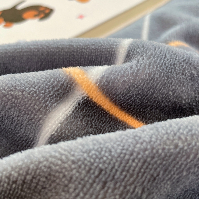 91家纺网 家纺一手货源 找家纺 锦润家纺 2025新款亲肤舒适牛奶绒三件套学生三件套上下铺三件套宿舍三件套 格子控-灰