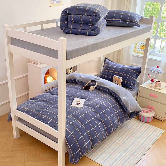 91家纺网 家纺一手货源 找家纺 锦润家纺 2025新款亲肤舒适牛奶绒三件套学生三件套上下铺三件套宿舍三件套 格子控-蓝