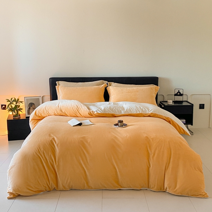 91家纺网 家纺一手货源 找家纺 ONE TWO ONE 121 【婴儿绒四件套】2025新款毛毯被子四件套单件床单被套床笠珊瑚绒牛奶绒冬被法兰绒兔毛绒滚绳款 双拼款-奶黄