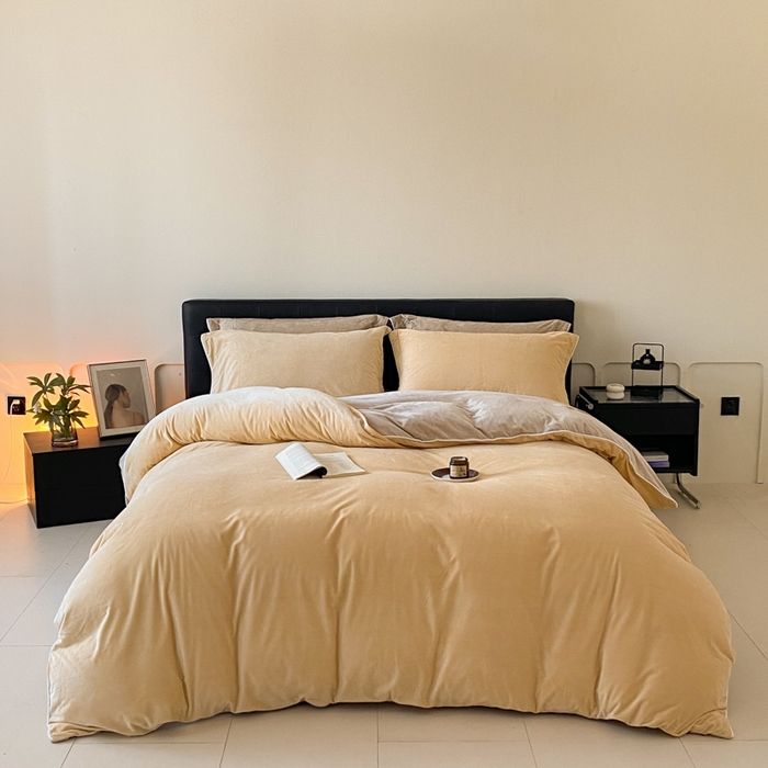 91家纺网 家纺一手货源 找家纺 ONE TWO ONE 121 【婴儿绒四件套】2025新款毛毯被子四件套单件床单被套床笠珊瑚绒牛奶绒冬被法兰绒兔毛绒滚绳款 双拼款-乳酪米咖