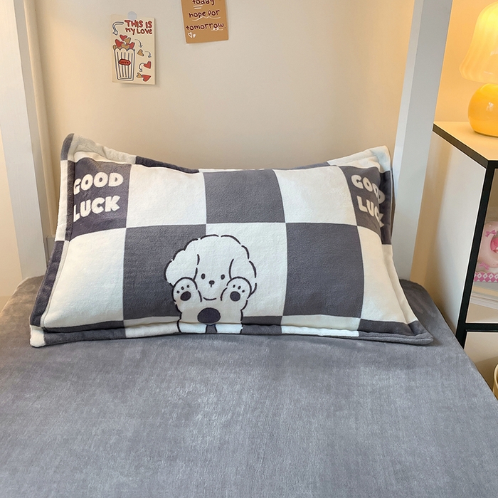 91家纺网 家纺一手货源 找家纺 锦润家纺 2025新款亲肤舒适牛奶绒三件套学生三件套上下铺三件套宿舍三件套 好运小狗