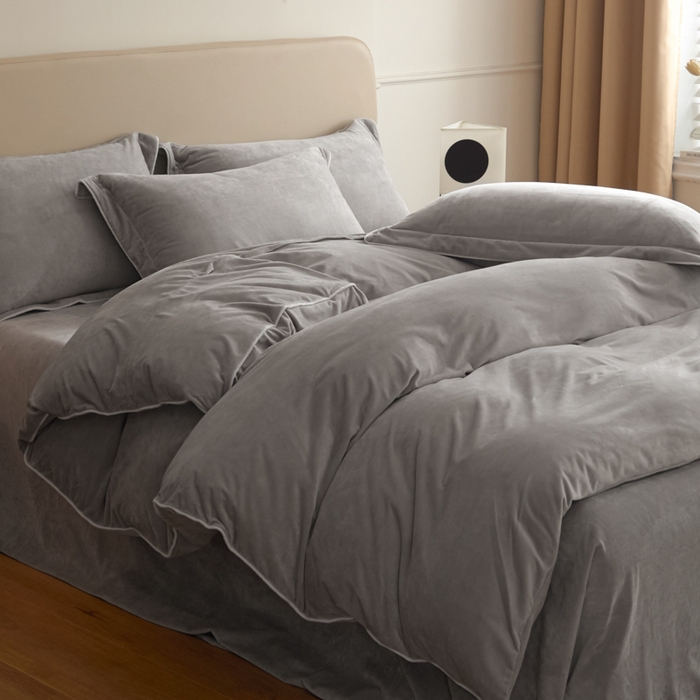 91家纺网 家纺一手货源 找家纺 ONE TWO ONE 121 【婴儿绒四件套】2025新款毛毯被子四件套单件床单被套床笠珊瑚绒牛奶绒冬被法兰绒兔毛绒滚绳款 纯色款-浅灰