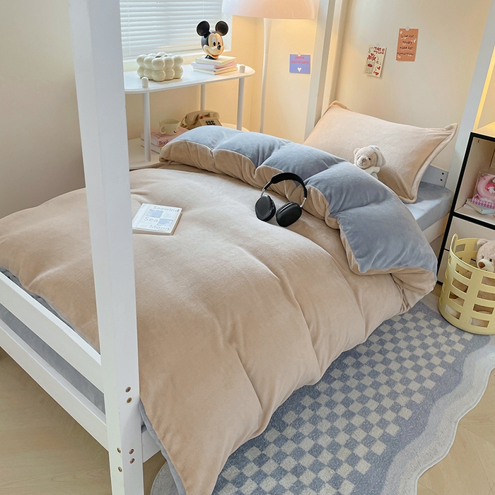 91家纺网 家纺一手货源 找家纺 锦润家纺 2025新款亲肤舒适牛奶绒三件套学生三件套上下铺三件套宿舍三件套 卡其+高级灰