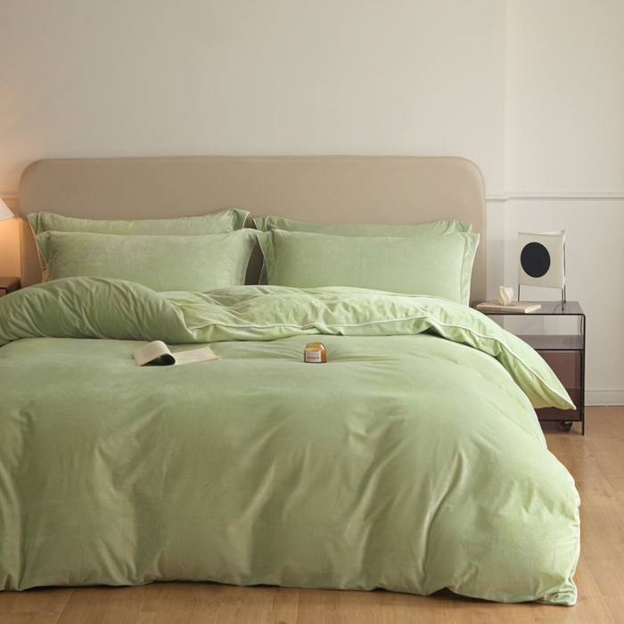 91家纺网 家纺一手货源 找家纺 ONE TWO ONE 121 【婴儿绒四件套】2025新款毛毯被子四件套单件床单被套床笠珊瑚绒牛奶绒冬被法兰绒兔毛绒滚绳款 纯色款-芽绿