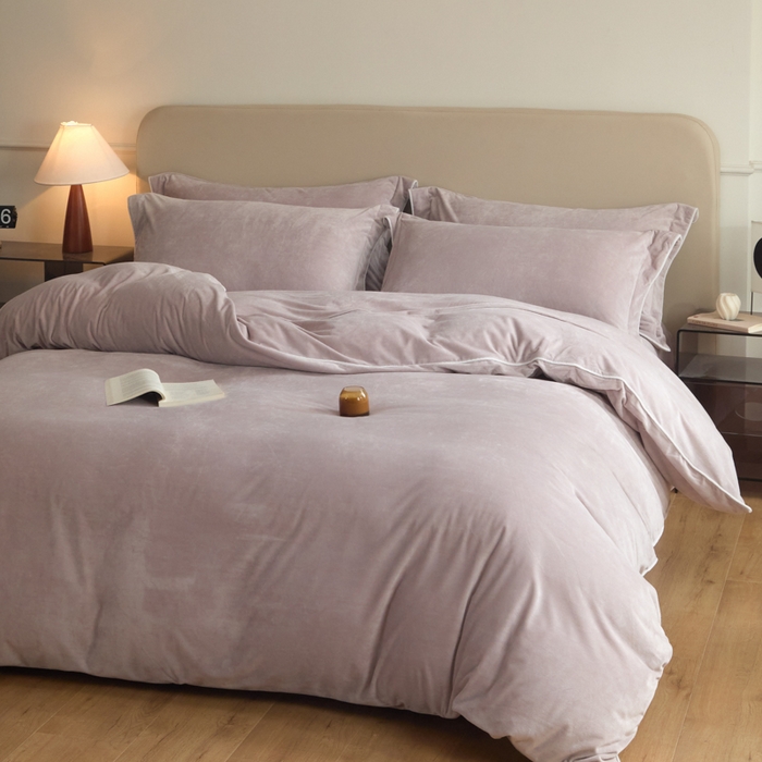 91家纺网 家纺一手货源 找家纺 ONE TWO ONE 121 【婴儿绒四件套】2025新款毛毯被子四件套单件床单被套床笠珊瑚绒牛奶绒冬被法兰绒兔毛绒滚绳款 纯色款-芋泥