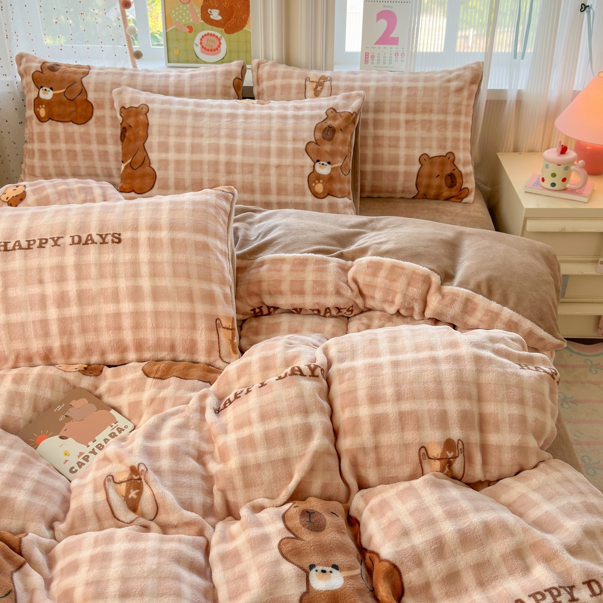 91家纺网 家纺一手货源 找家纺 德比尔斯 2025新款泡泡牛奶绒四件套 格瑞